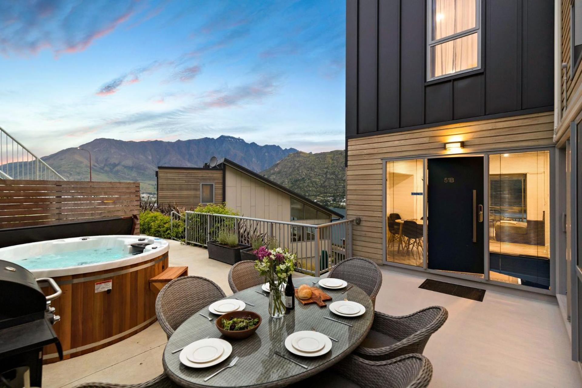 Bluewater Views Villa Queenstown Exterior photo